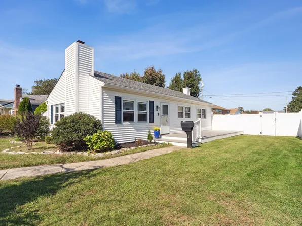 5 E Wilmont Ave, Somers Point, NJ 08244