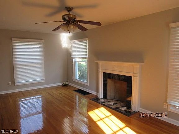 3rd image of 5831 Lotusdale Dr