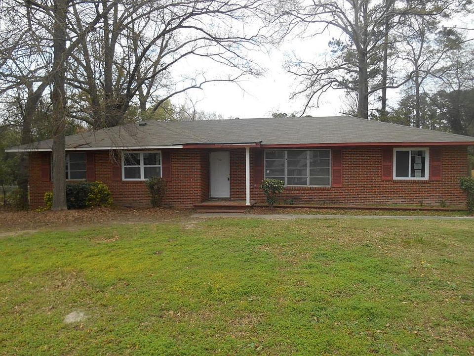 1st image of 2717 Lakewood Dr