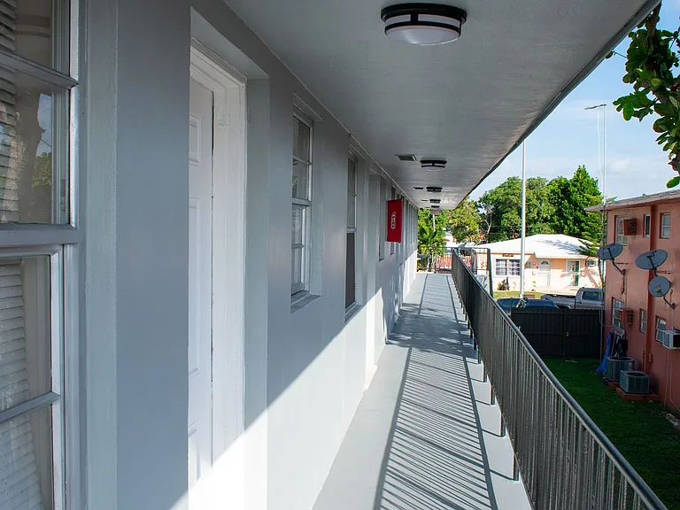 Tito Apartments — Photo 6