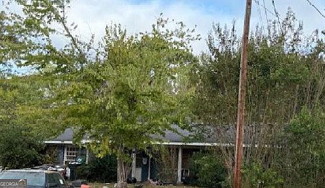 2nd image of 411 Stiles Rd