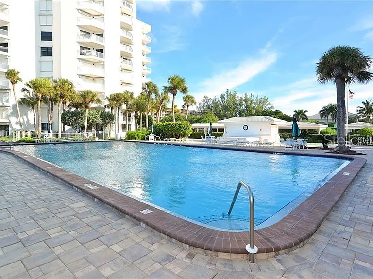 1050 Longboat Club Rd #502 — Photo 4