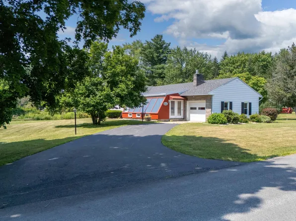 178 Parry Boulevard, Tribes Hill, NY 12177