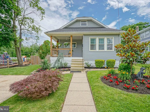 42 Arlington Ave, Stratford, NJ 08084