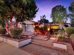 22511 Ballinger St, Chatsworth, CA 91311