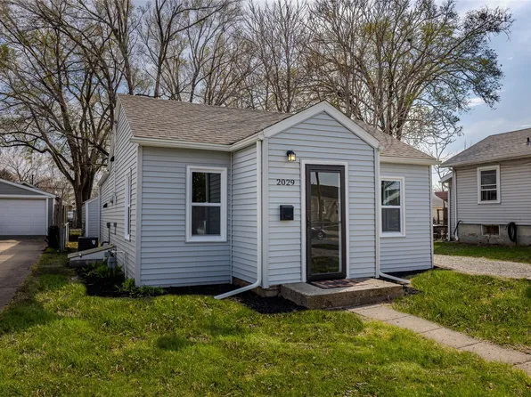 2029 Lyon St, Des Moines, IA 50317