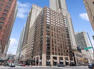 40 E Delaware Pl #40, Chicago, IL 60611