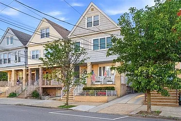 279 Avenue A