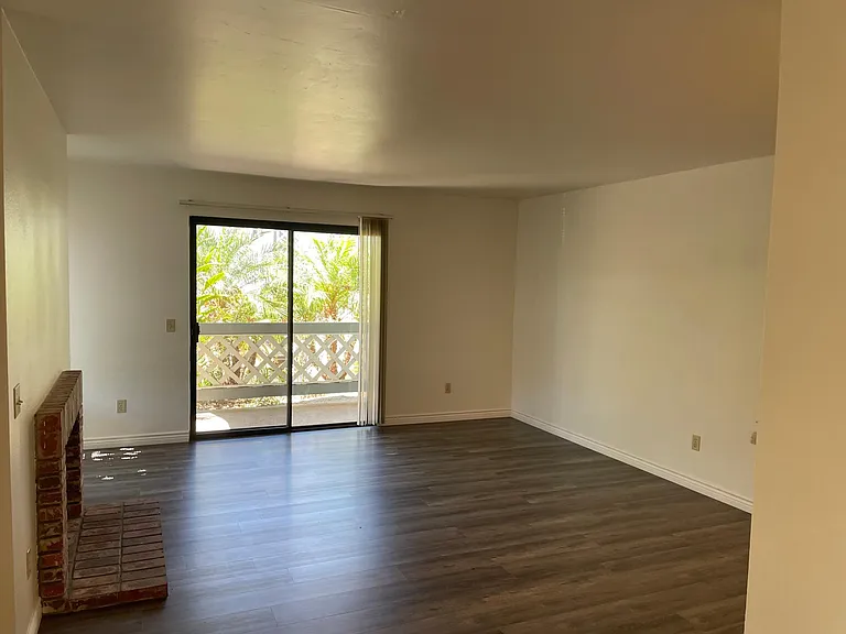 9322 Twin Trails Dr #103 — Photo 6