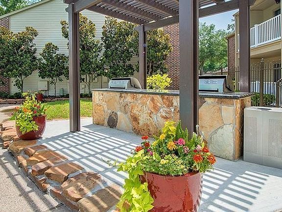 Outdoor Gas Grilling Area