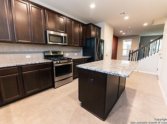 5th image of 7220 Wyoming Springs Dr Unit 1304