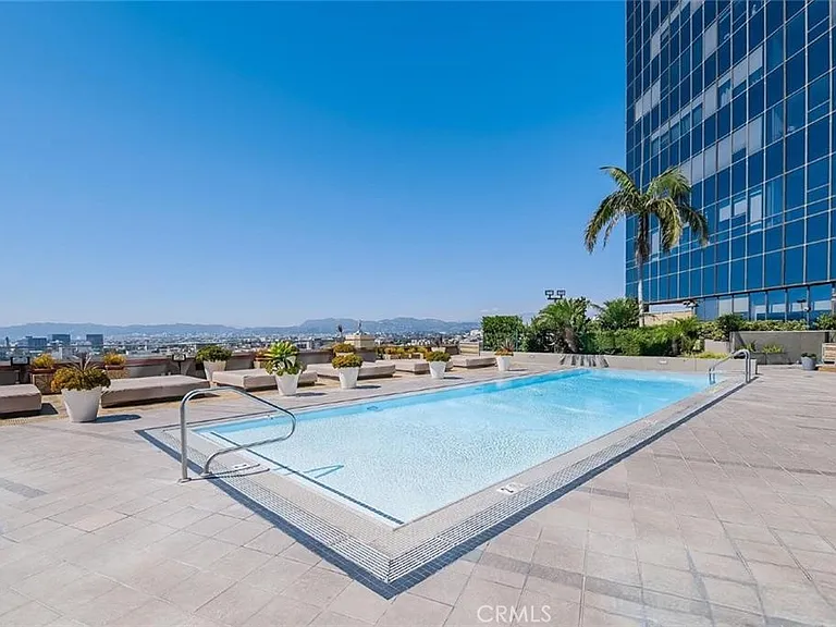 1100 Wilshire Blvd #2603 — Photo 21