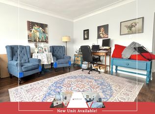 295 Tragina Ave N #5, Hamilton, ON L8H 5C9