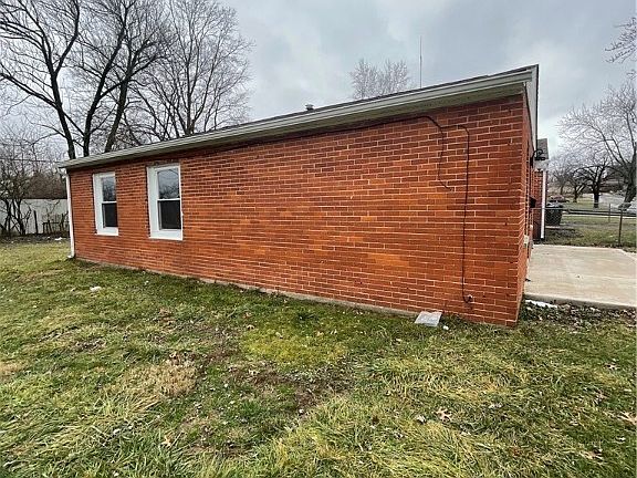 3rd image of 6200 Melvin Ave