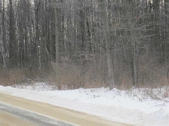 3rd image of 39 River Dr