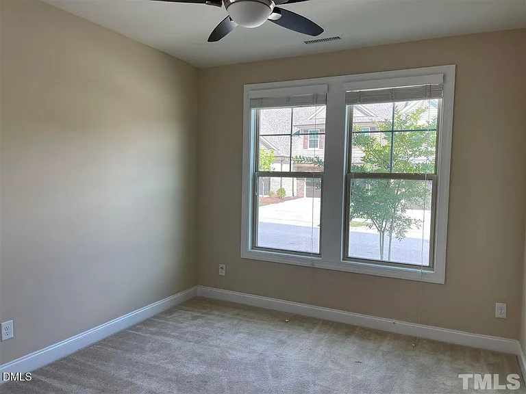 811 Rymark Ct — Photo 15