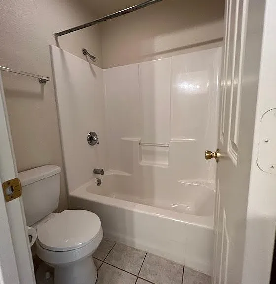 1210 Chaparral St #13B — Photo 23