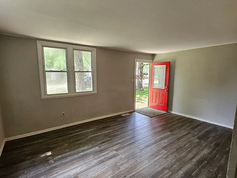 1609 Rheinhardt Ave — Photo 6