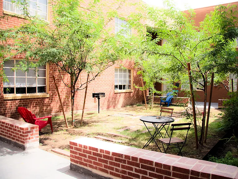 526 W Roosevelt St #10 — Photo 14