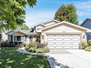 1593 Hinterlong Ln, Naperville, IL 60563