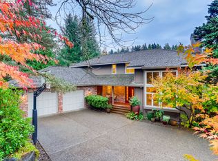 2934 Tolkien Ln, Lake Oswego, OR 97034