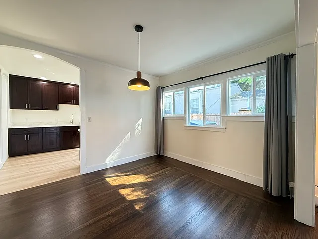 577 Durant Ave — Photo 12