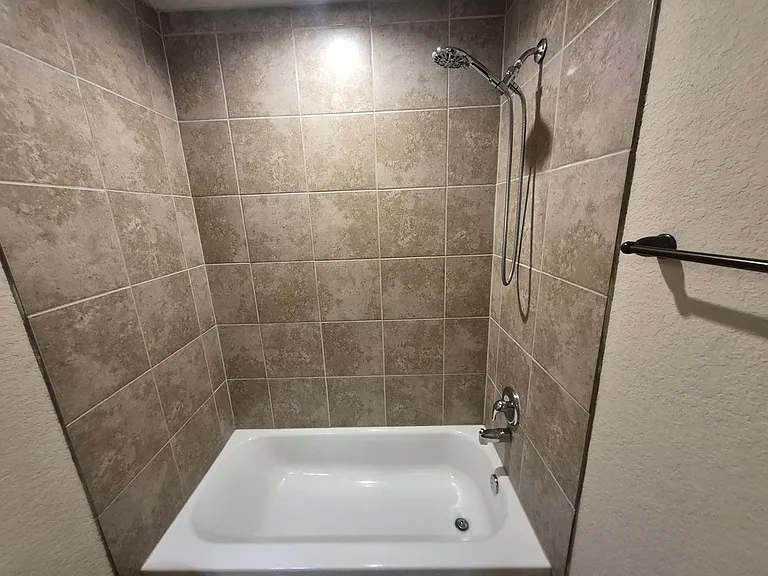 6618 Arancione Ave #104 — Photo 35