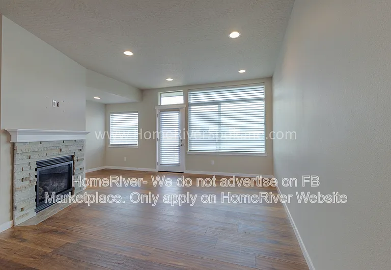 2365 W Summit Pkwy — Photo 3