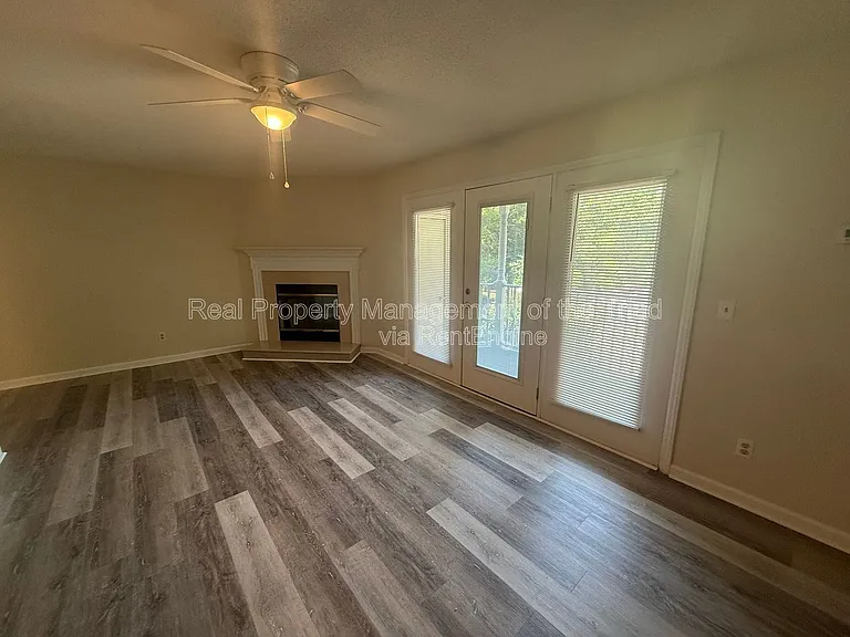 5930 W Friendly Ave #H — Photo 3