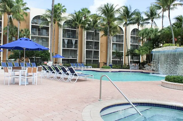 Aventura Harbor Apartments — Photo 4