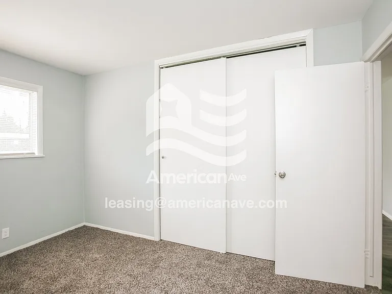 877911_008_main_bedroom_12742496.jpg
