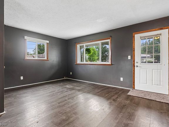 4th image of 35120 Elm Rd