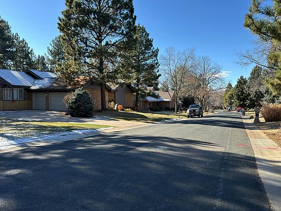 5th image of 2002 Green Oaks Ln