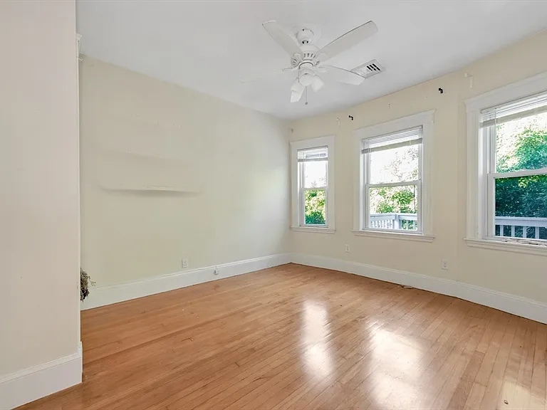 299-301 Alewife Brook Pkwy #3 — Photo 23