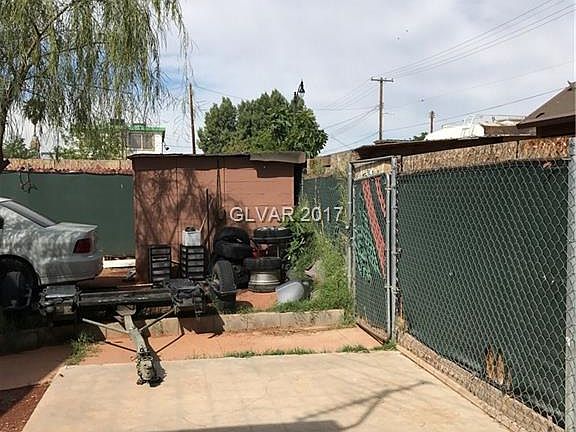 5th image of 318 W Van Buren Ave