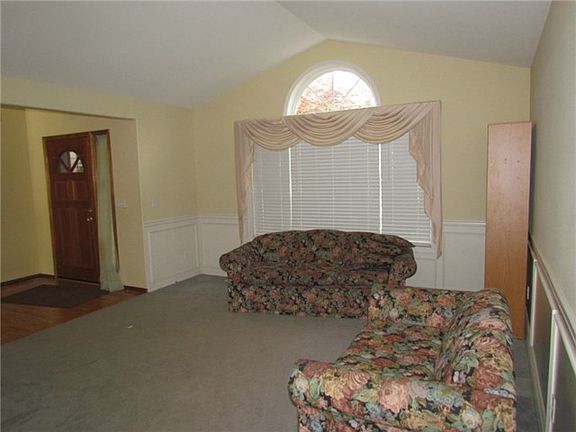 5th image of 16822 87th Avenue Ct E