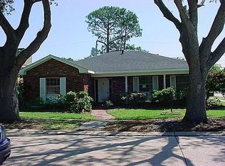 4001 Clifford Dr, Metairie, LA 70002
