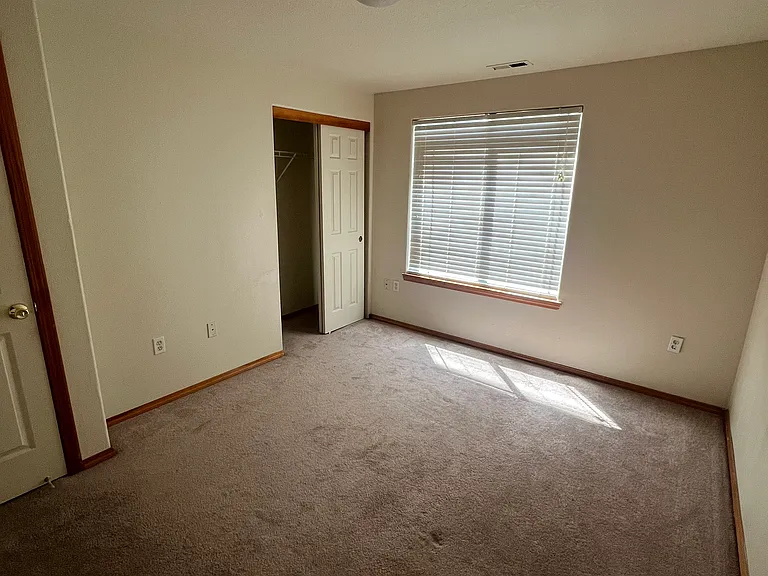 11945 SE Holgate Blvd — Photo 9