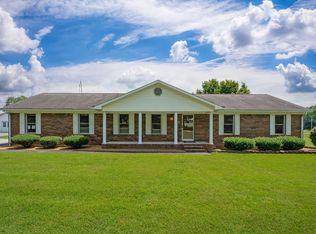 945 Quinland Lake Rd, Cookeville, TN 38506