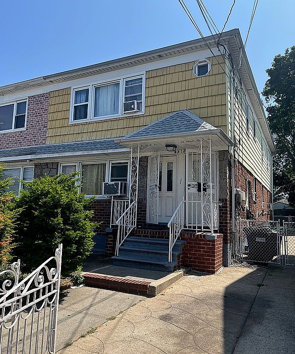 1st image of 8916 Avenue
