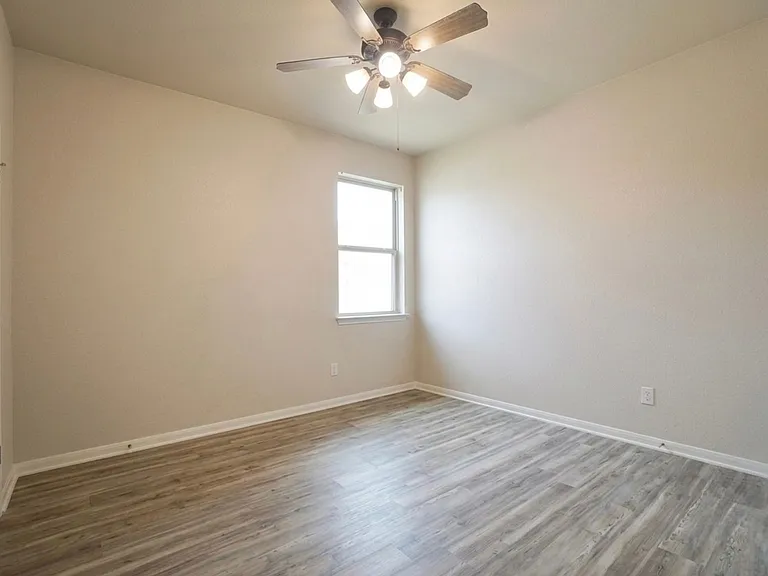 18621 Dry Pond Dr — Photo 24
