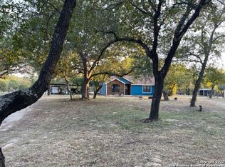 336 Trophy Ln, Poteet, TX 78065