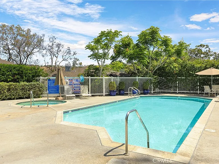 112 Santa Rosa Ct — Photo 24