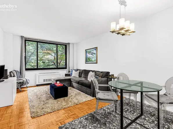 300 Albany St APT 3K, New York, NY 10280