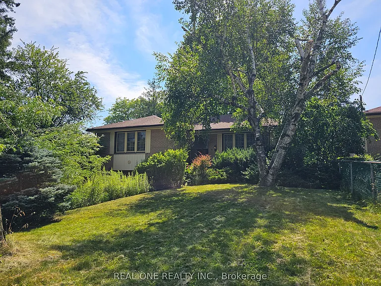 6 Fairhill Cres — Photo 2