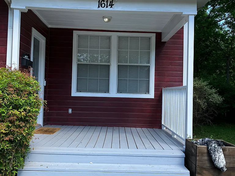1614 Bolivar St — Photo 3