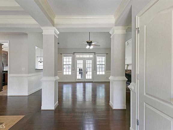 4th image of this home