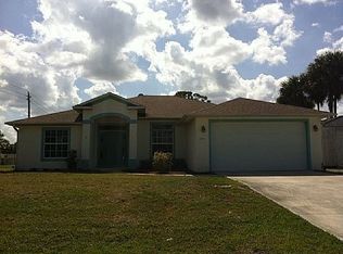 1375 Dewitt Ln, Sebastian, FL 32958