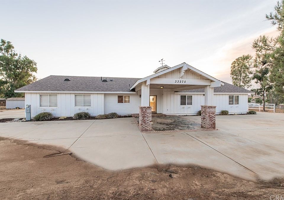 1st image of 33275 Fowler Dr