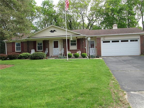 4th image of 41 Ferncrest Dr